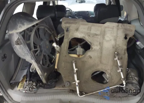 2005 Jeep Grand Cherokee Laredo z USA, uszkodzony, nr VIN 1J4GR48KX5C721993